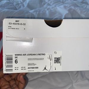 Women’s Air Jordan 3 Retros SE